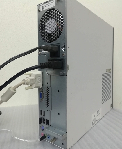 名古屋近郊無料持参★【美品！富士通製！】取引先から引き取ったパソコンをお安く提供♪ 快速！インテルi3のハイスペックなデスクトップPCフルセットです。～初心者にもオススメ！実物を見てから判断ＯＫ！セッティングもします！　★インターネットもWord・Excelもバッチリ使えます！Wi-Fi(無線)も繋がります！