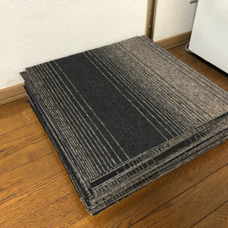 タイルカーペット20枚 中古品