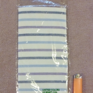 ベネトンのタオルハンカチ●新品●の画像