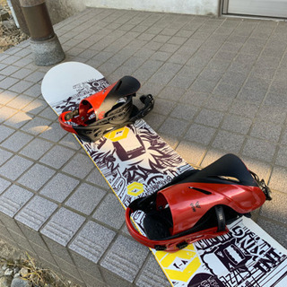 スノーボード板、ビンディングの画像