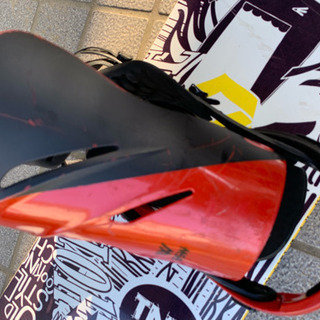 スノーボード板、ビンディングの画像