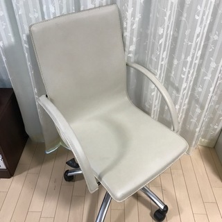 事務イス　ホワイト　事務椅子　チェア