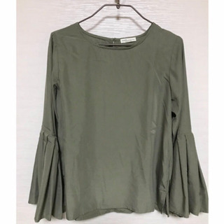 earth ブラウス3枚セットの画像