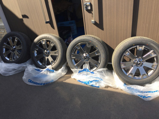 デリカD5ジャスパー新車外しタイヤ、ホイール