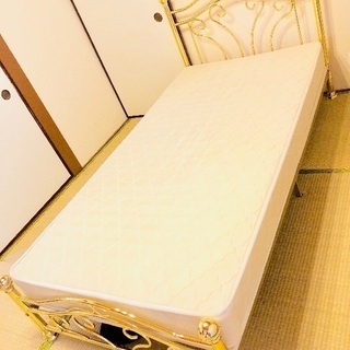 シングルベッド