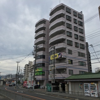 ★貸店舗・事務所★  深井駅３分　軽飲食可　１階路面店５３．５㎡...