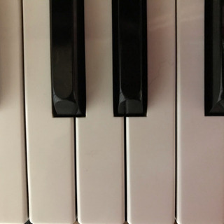 バーンスタイン アップライトピアノの画像