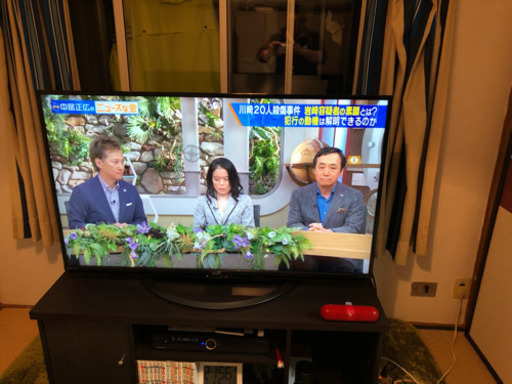 50インチ液晶テレビ
