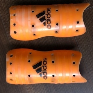 adidas レガース　