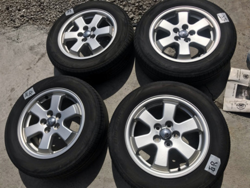 プリウス、Prius, 純正アルミホイール付きタイヤ