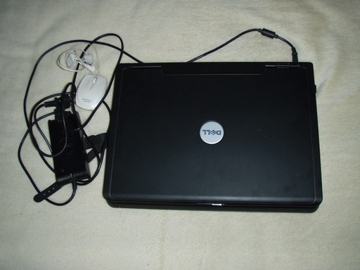 ＤＥＬＬ　ＶＯＳＴＲＯ　１０００  　４千円