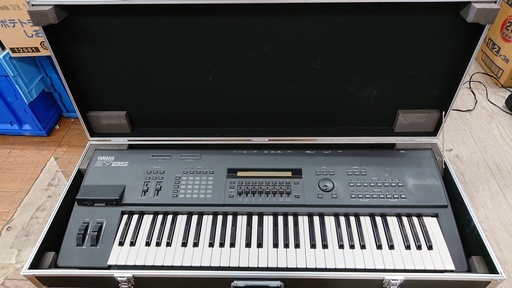 YAMAHA ヤマハ★SY85★シンセサイザー★ハードケース付き★配達可