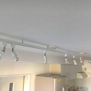 スポットライトレールとLED照明セット（2セット）