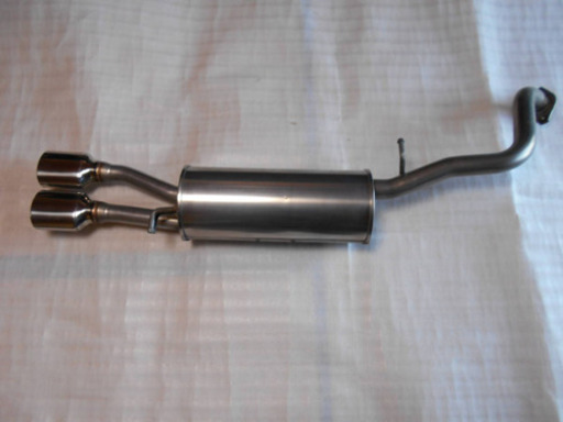 《マフラー》モデリスタ プリウスα