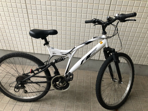 マウンテンバイク シマノ18段変速 26インチ