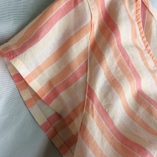 ユニクロ カットソー 半袖 Tシャツ Vネックの画像
