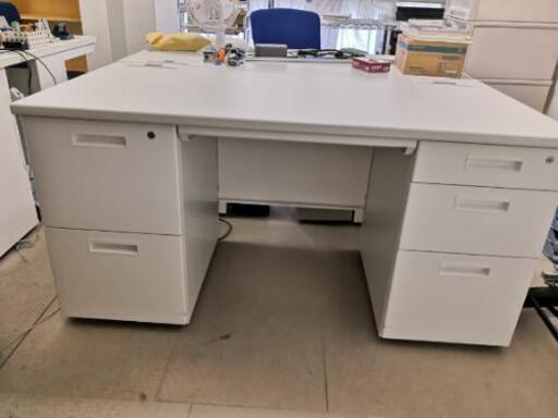 事務所移転の為の出品です
