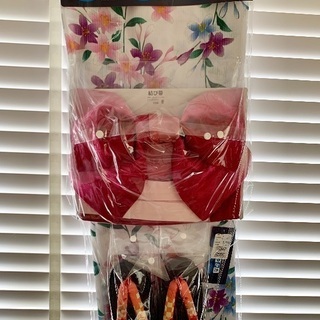 ◉新品 美品お値下げ！浴衣セット 下駄 付け帯付き／洗える浴衣