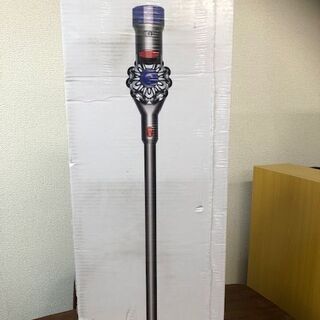 未使用 dyson SV10FFCOM2 V8 fluffy+ サイクロン式 スティック ハンディ クリーナー コードレス 掃除機 ダイソン O4472368