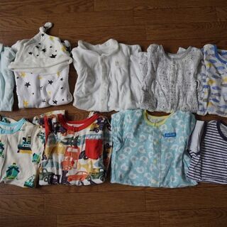 [終了]☆☆ワンコイン☆おまけつき☆ベビー服50～60サイズ☆ロンパースの画像