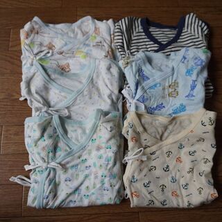 [終了]☆☆ワンコイン☆おまけつき☆ベビー服50～60サイズ☆ロンパースの画像