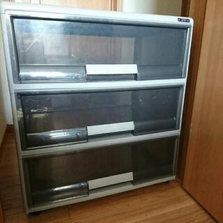 衣装ケース②