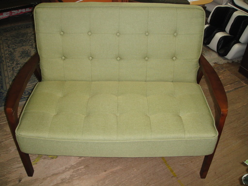 布張り　２人掛けソファ　ラブソファ　ベンチソファ　肘掛け付き　コンパクトサイズ