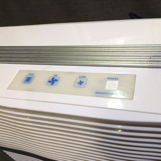 コンパクト除湿機の画像