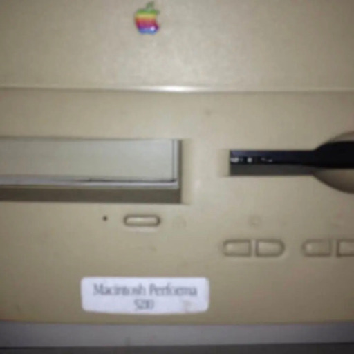 Mac Performer 5210 カラー