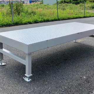 作業台 台 ステージ 棚 加工台 万力台 脚 高さ調整可能 スチール台 アイアン 長方形 大型 美品 物置 土台 板 工場 作業場 現場 作業台 台 ステージ 棚 加工台 万力台 脚 高さ調整可能 スチール