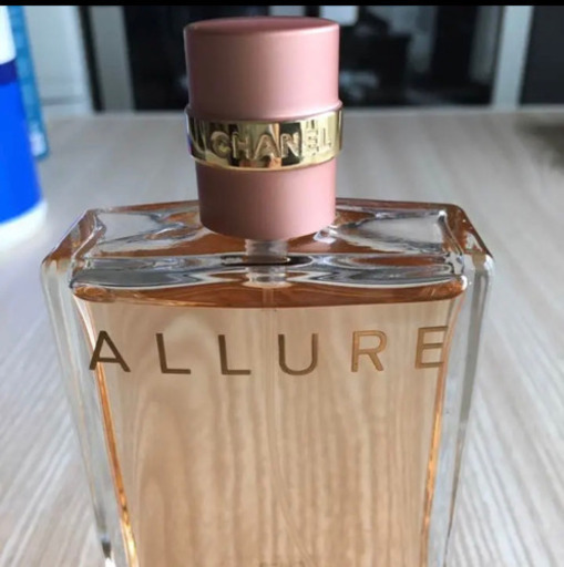 シャネルのオードパルファム（ヴァポリザター）