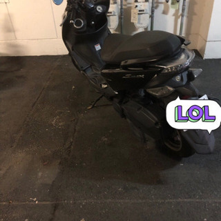 バイク スクーターs-maxの画像