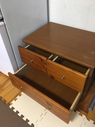 取りに来れる方限定。収納家具
