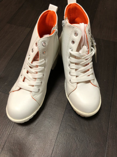 厚底スニーカー  未使用
