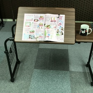 (お取引中です!)☆ベッドテーブル(新品) ☆