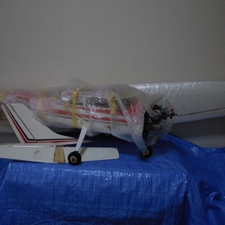 ラジコン　セスナ１８２　ジャンクの画像