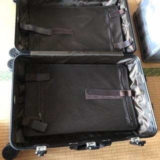 オールアルミ スーツケース 約50l 8輪の画像