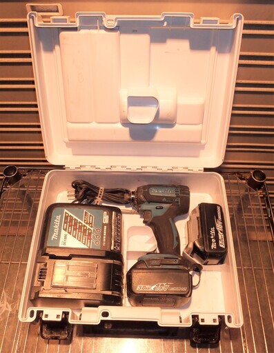 ☆マキタ Makita TD149DRFX 充電式 インパクトドライバ◆使いやすいベーシックタイプ