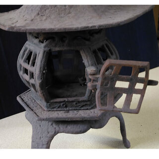 a804 灯籠② 鉄製 灯篭 釣灯篭 吊灯籠 鉄灯籠(三脚) 行灯の画像