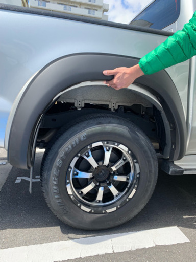 ハイラックス用 オーバーフェンダー  艶消し