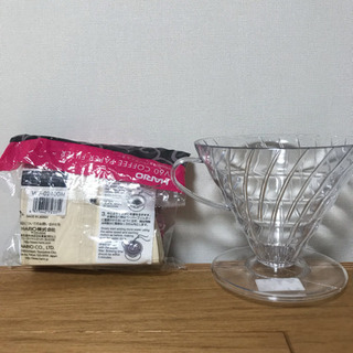 ハリオ コーヒー ドリッパーとフィルターの画像