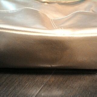 ゴールデンバッグの画像