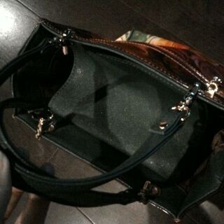 バラ ハンドバッグの画像