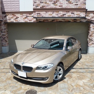 検査2年5月528i 希少色ミラノベージュ/デイライト/純正HD...