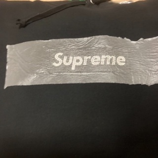 買取業者査定価格！ シュプリーム Supreme Swarovski Box Logo Hooded パーカーの画像
