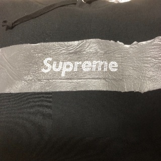 買取業者査定価格！ シュプリーム Supreme Swarovski Box Logo Hooded パーカーの画像