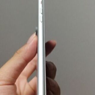 Iphone 7 plus 128g au バッテリー100％の画像