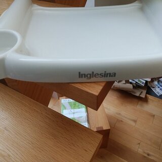 Inglesina テーブルチェア　フクシア(５FUX)　美品ですの画像