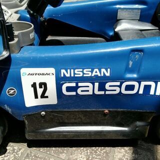 子供さんなら乗り込めるミニカー、動かない乗用カートの画像