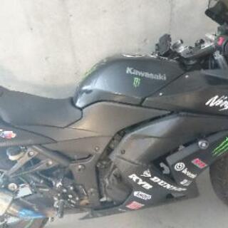 Kawasaki ninja250r 2012年式の画像